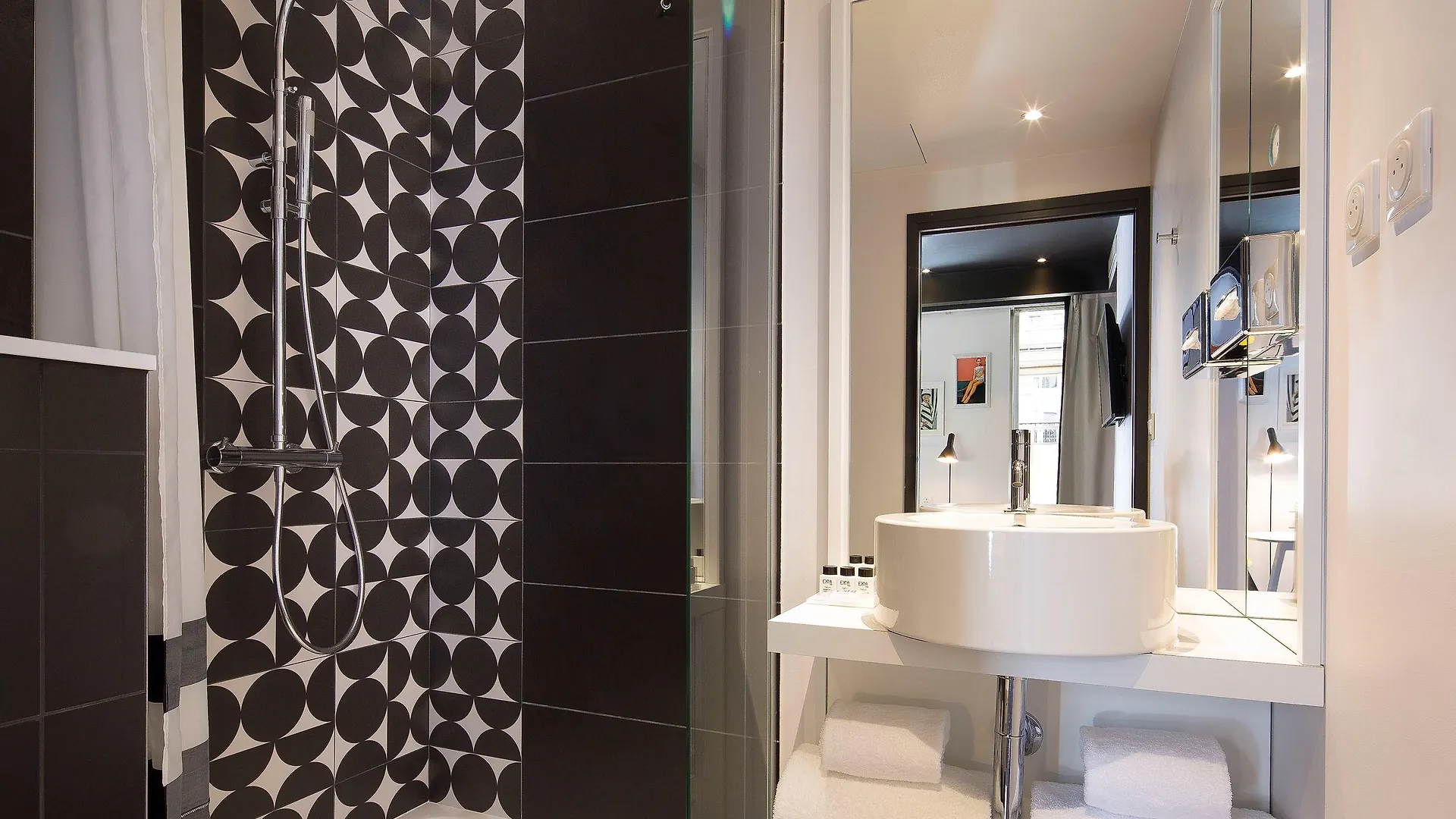 Ekta Champs Elysees 4*
