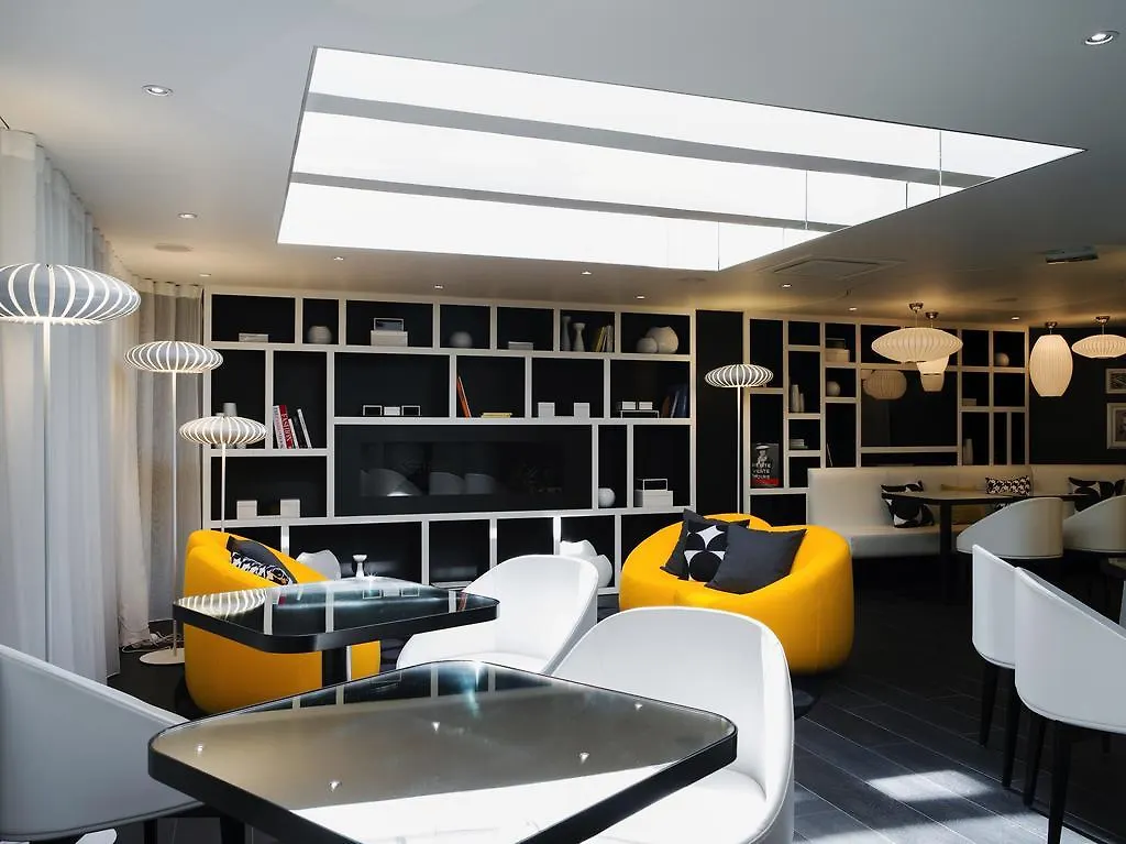 Ekta Champs Elysees 4*
