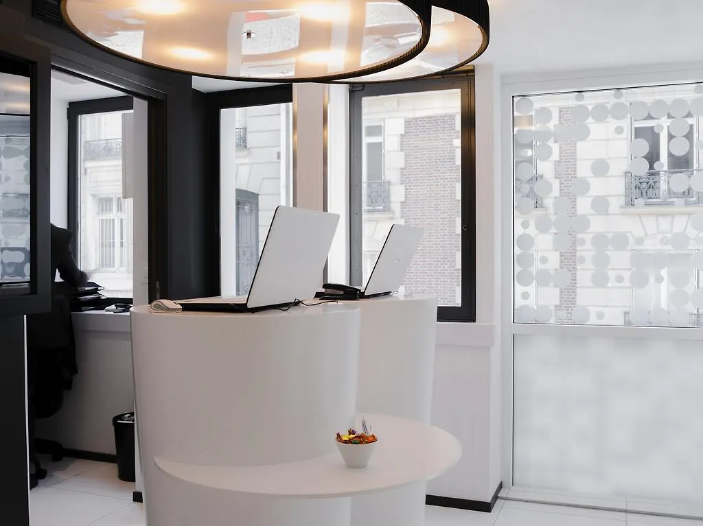 Hotel Ekta Champs Elysees Paříž